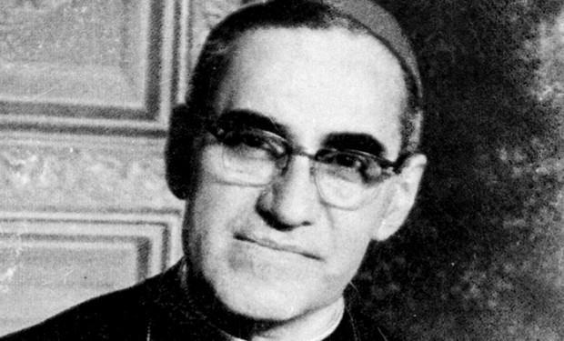 Romero sugli altari. Ma, per il popolo, resterà sempre un santo della strada